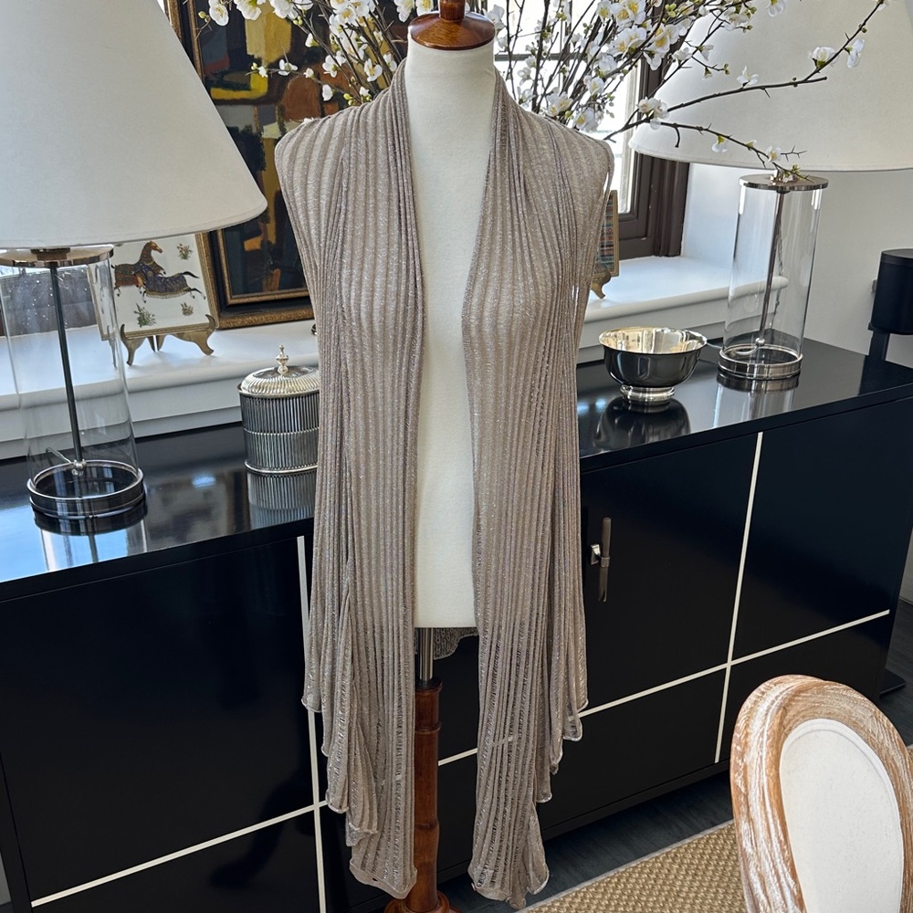 Alice + Olivia Tan & Gold Metallic Elongated Knit Vest M